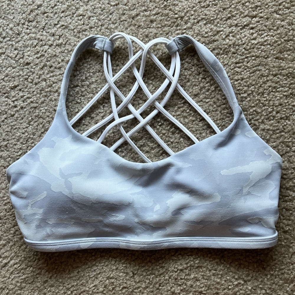 White camo Lululemon sports bra